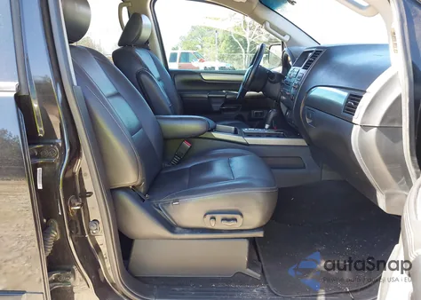 2013 Nissan Armada Sv z USA, uszkodzony, nr VIN 5N1BA0ND2DN600802